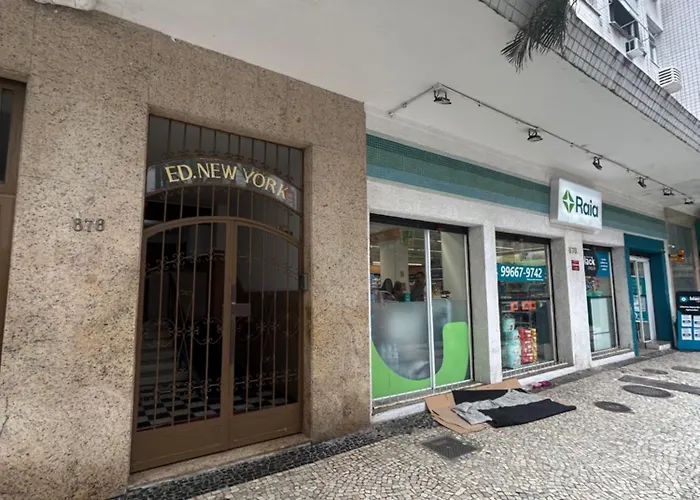 Quarto E Sala Leme - 1 Quadra Da Praia Rio de Janeiro